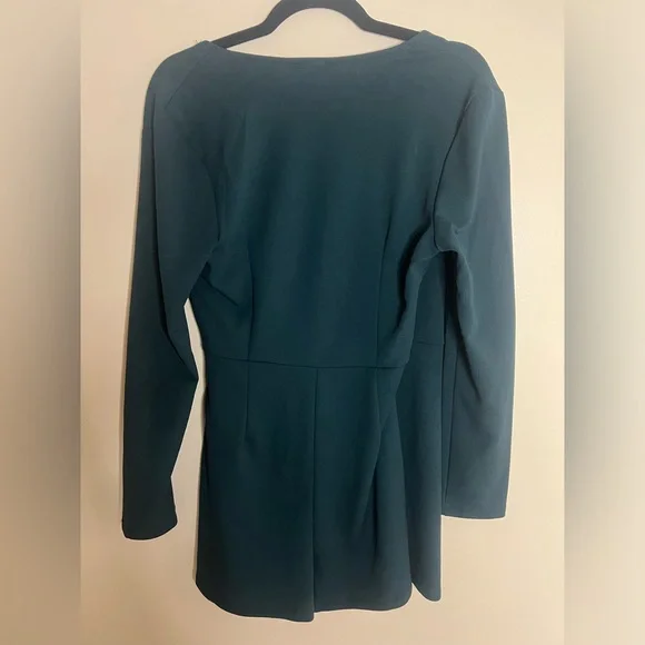 Fashion Nova The Night Has Just Begun Romper Hunter Green Size Medium - Picture 9 of 11